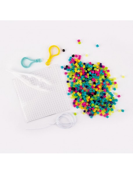 Radošais komplekts – Kūstošu pērlīšu mozaīkas Radošais komplekts – Kūstošu pērlīšu mozaīkas