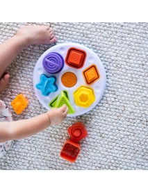 Formu un krāsu šķirošanas spēle PLUGZY