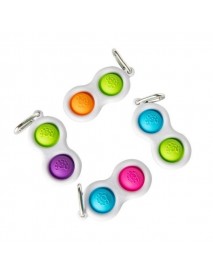 Sensorā rotaļlieta - atslēgu piekariņš "Simpl Dimpl" (dažādas krāsas)